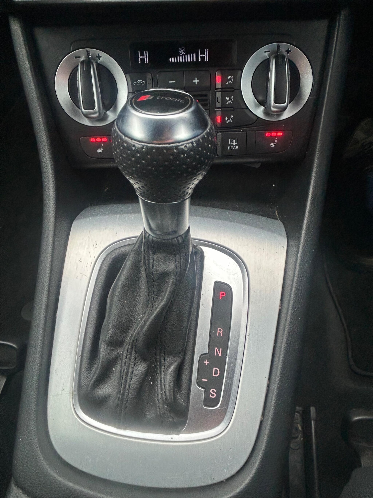 Used Audi Q3 2013 for sale - 77510682: Photo 10