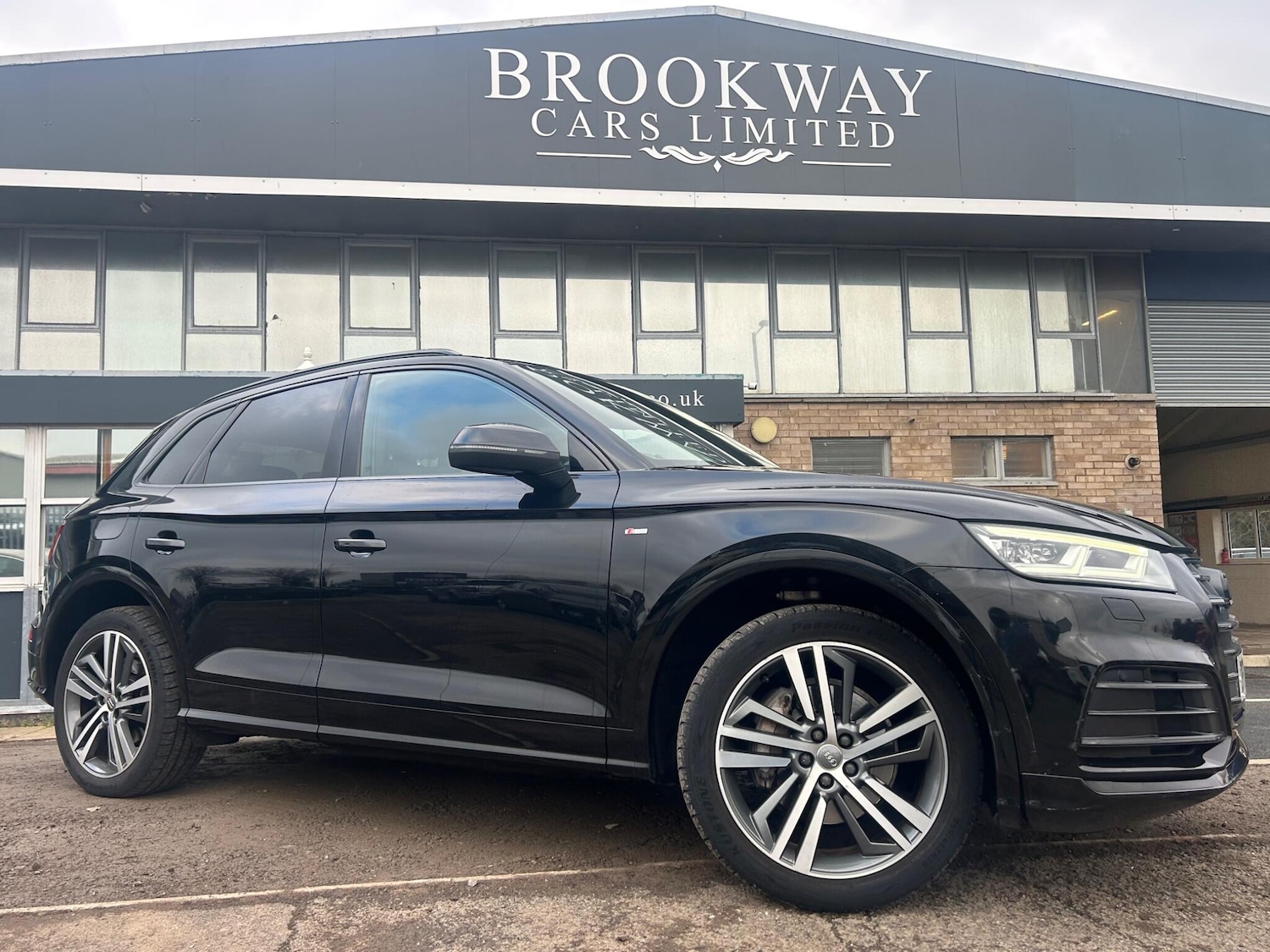 Used Audi Q5 2017 for sale - 77377043: Photo 2