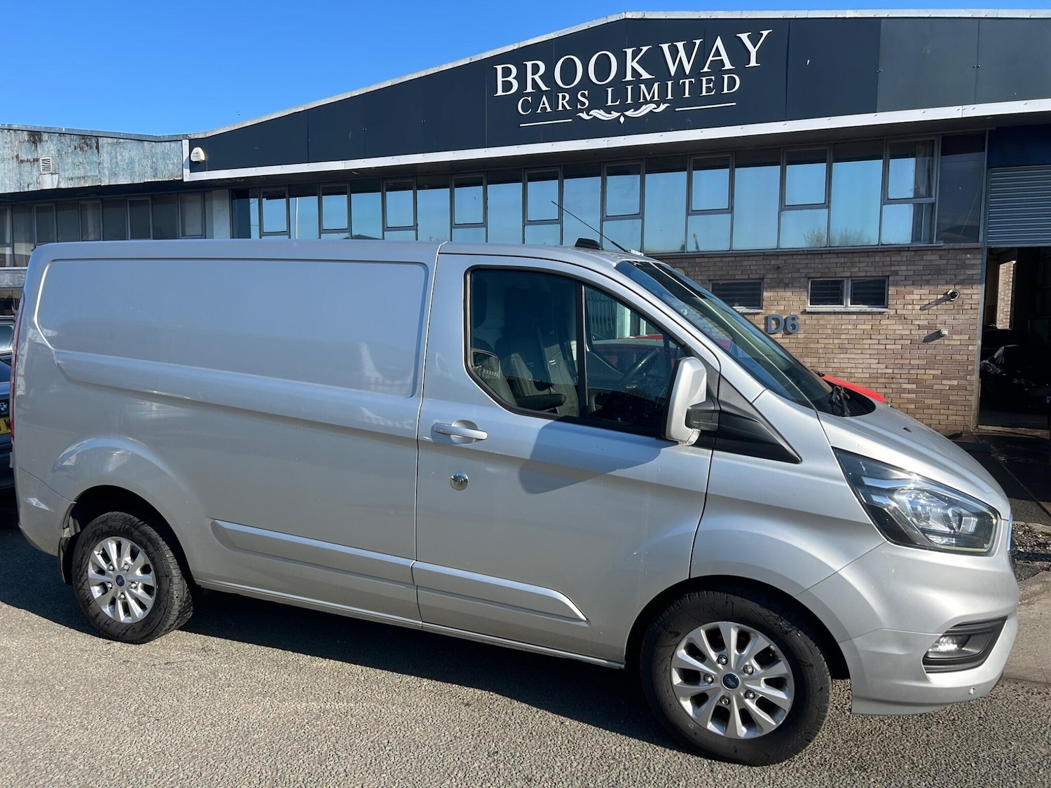 Used Ford Transit Custom 2019 for sale - 77958316: Photo 2