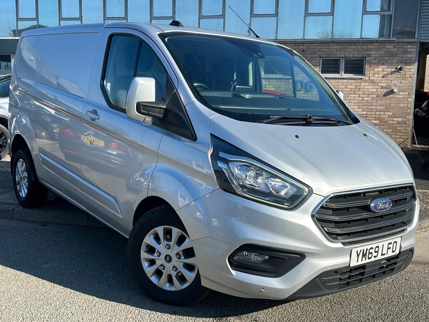 Used Ford Transit Custom 2019 for sale - 77958316: Photo 3