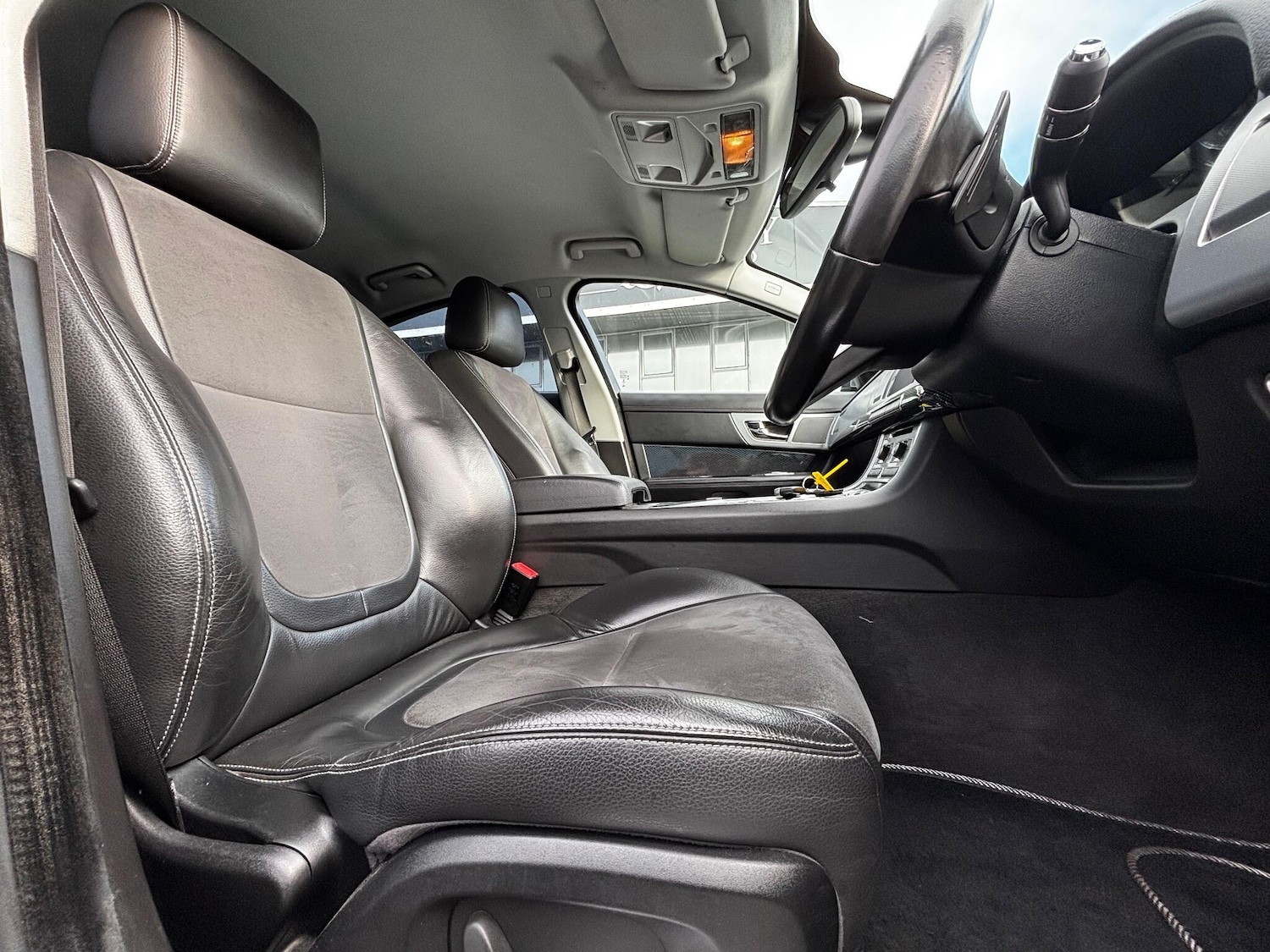 Used Jaguar XF 2013 for sale - 76336908: Photo 9
