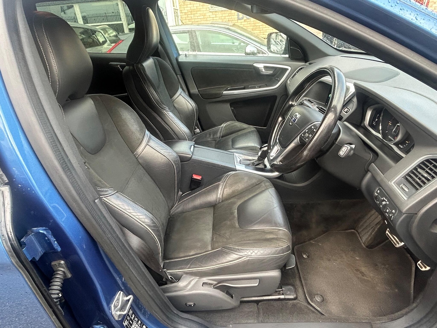 Used Volvo XC60 2016 for sale - 76612784: Photo 11