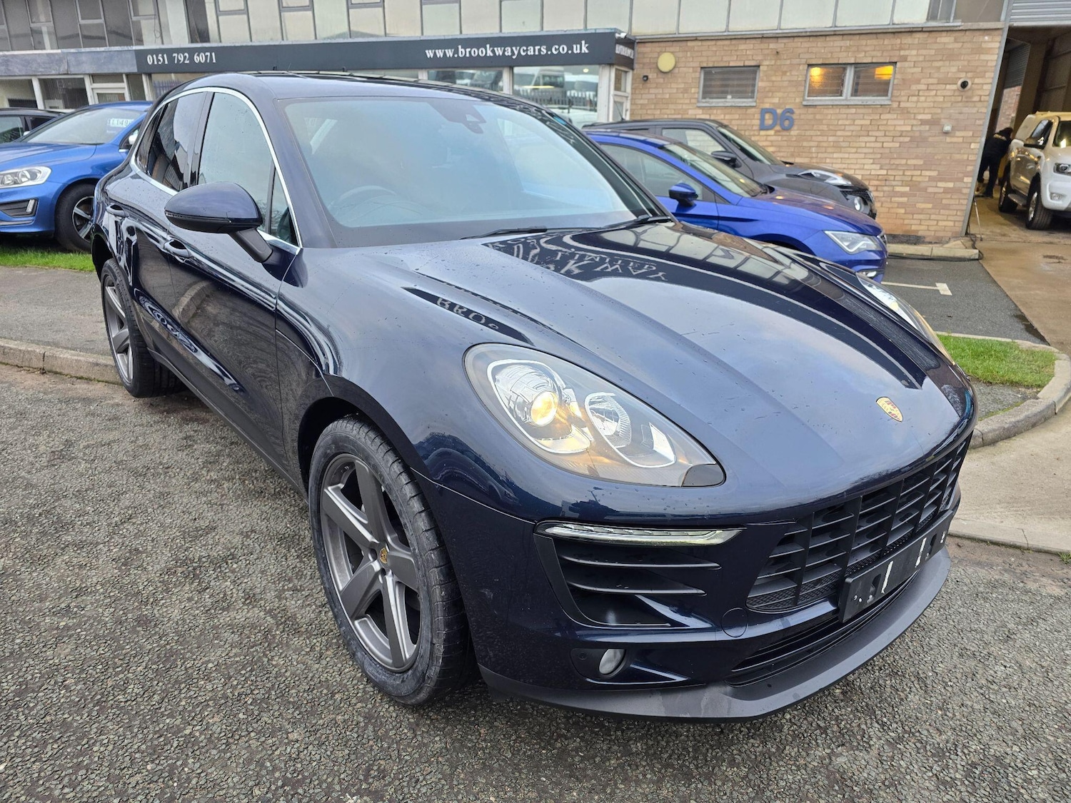 Used Porsche Macan 2018 for sale - 77074893: Photo 2