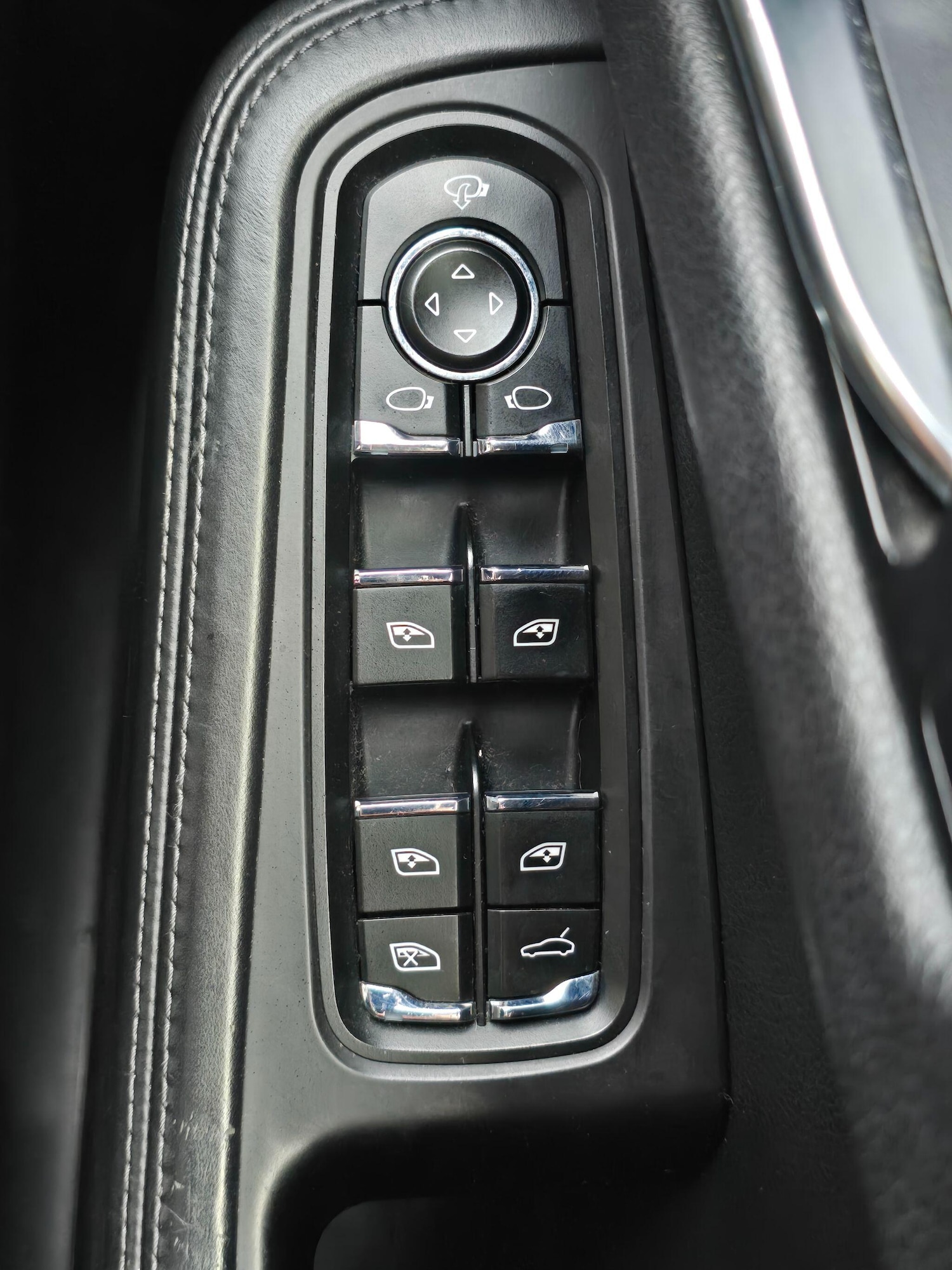 Used Porsche Macan 2018 for sale - 77074893: Photo 40