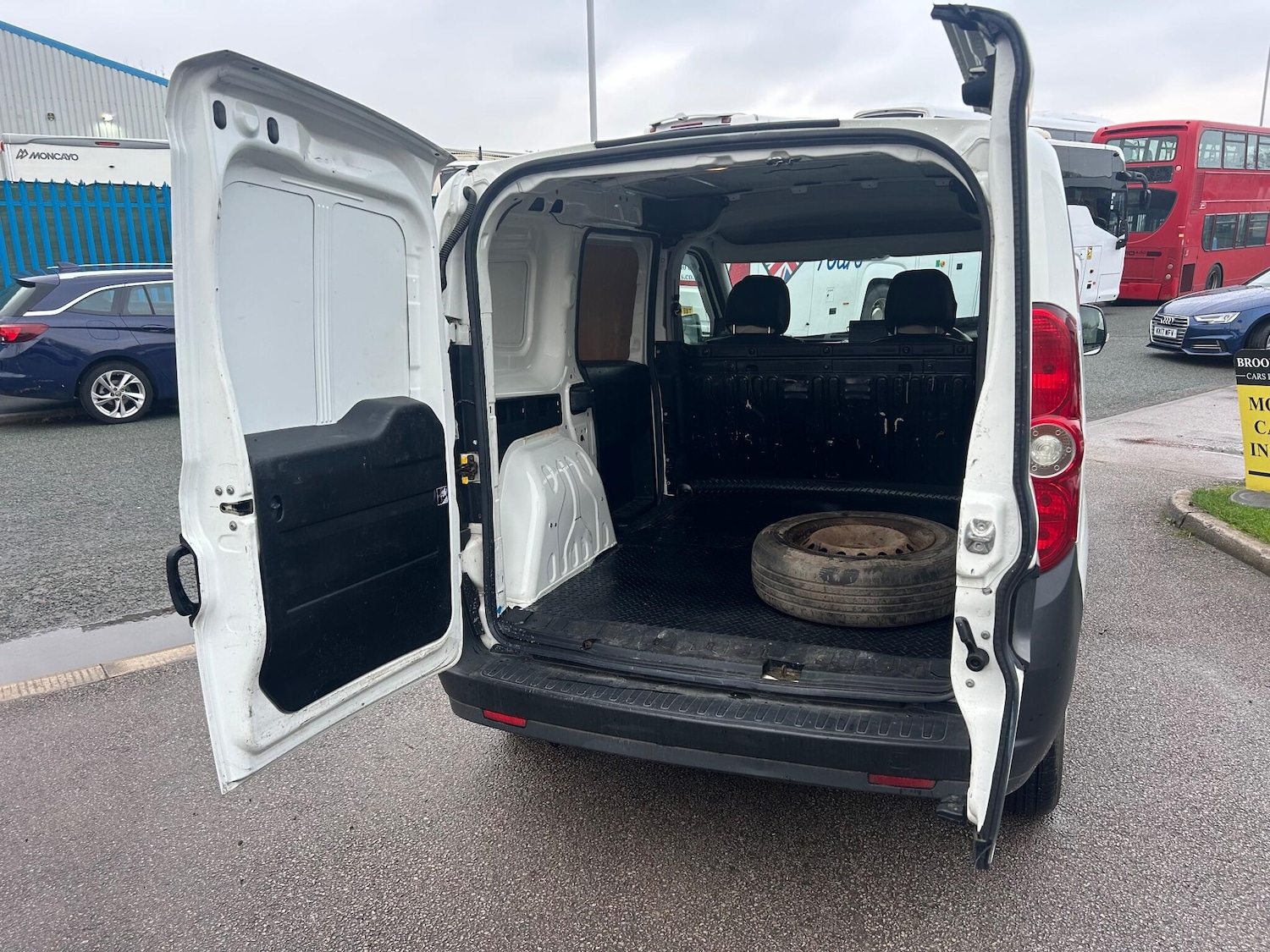 Used Fiat Doblo 2013 for sale - 77029095: Photo 4