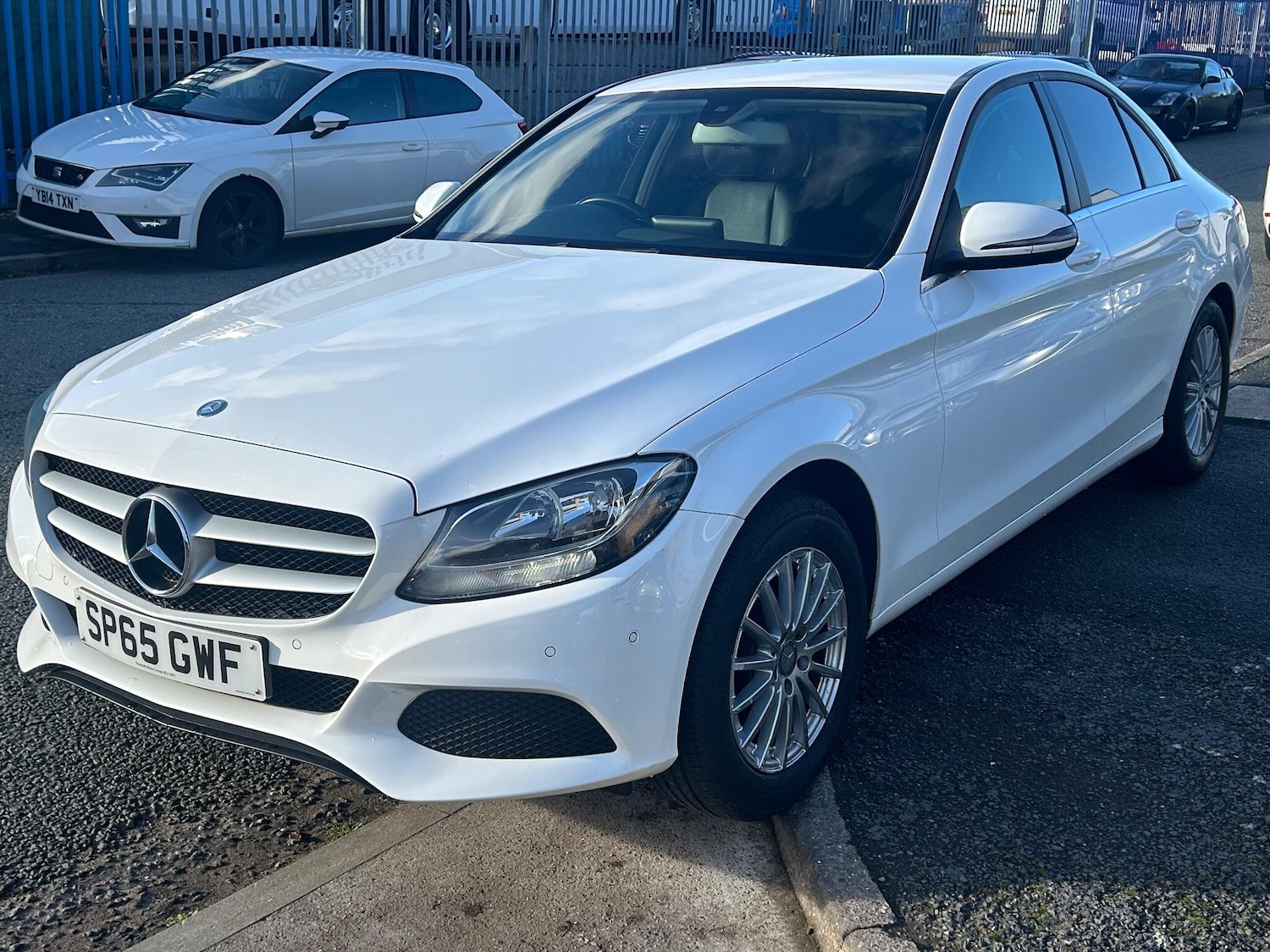 Used Mercedes-Benz C Class 2016 for sale - 76634265: Photo 5