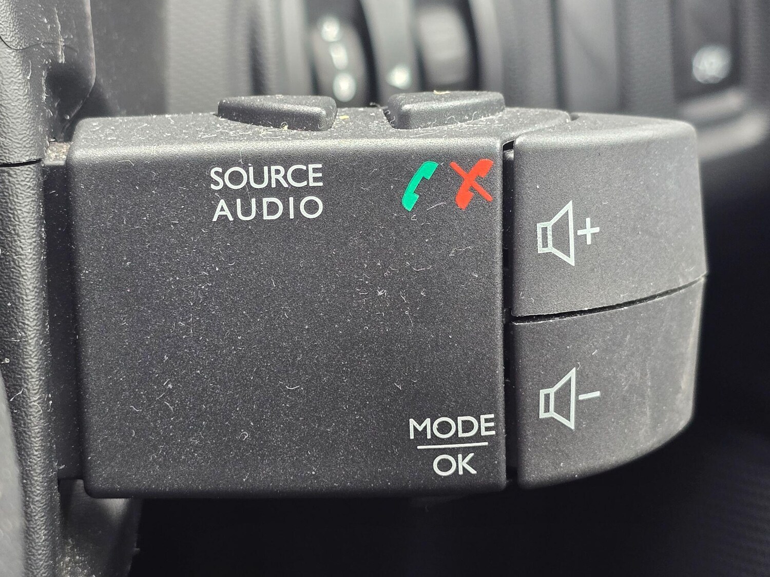 Used Renault Clio 2014 for sale - 76337230: Photo 26