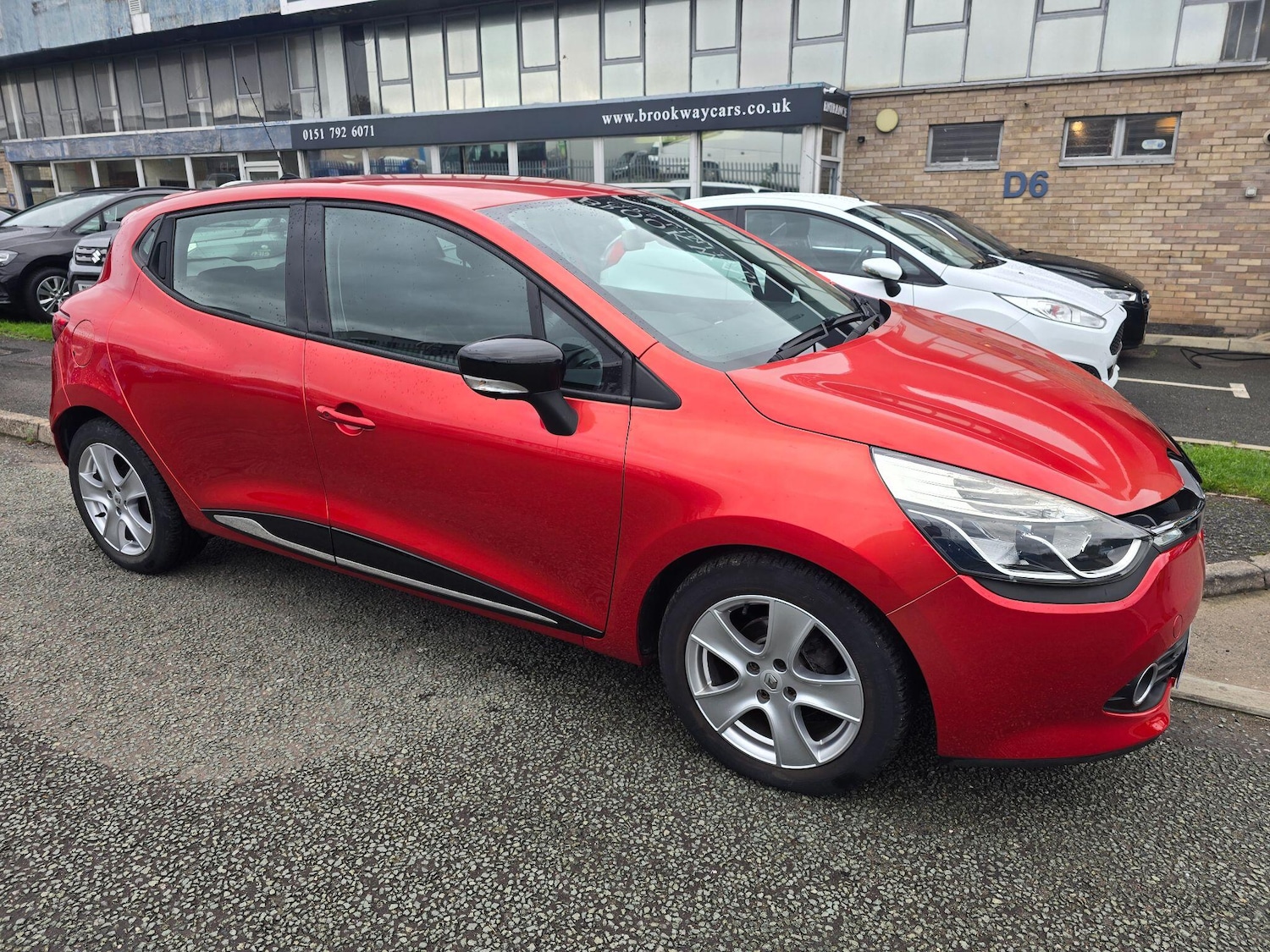 Used Renault Clio 2014 for sale - 76337230: Photo 3