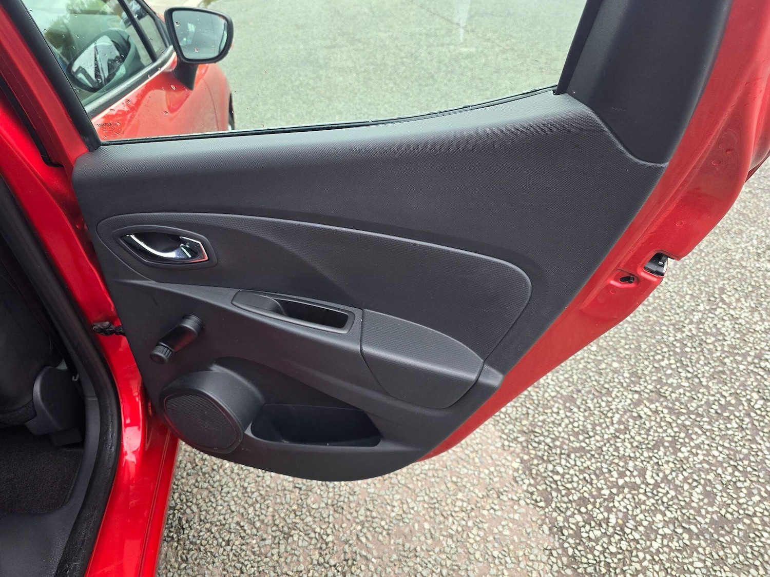 Used Renault Clio 2014 for sale - 76337230: Photo 33