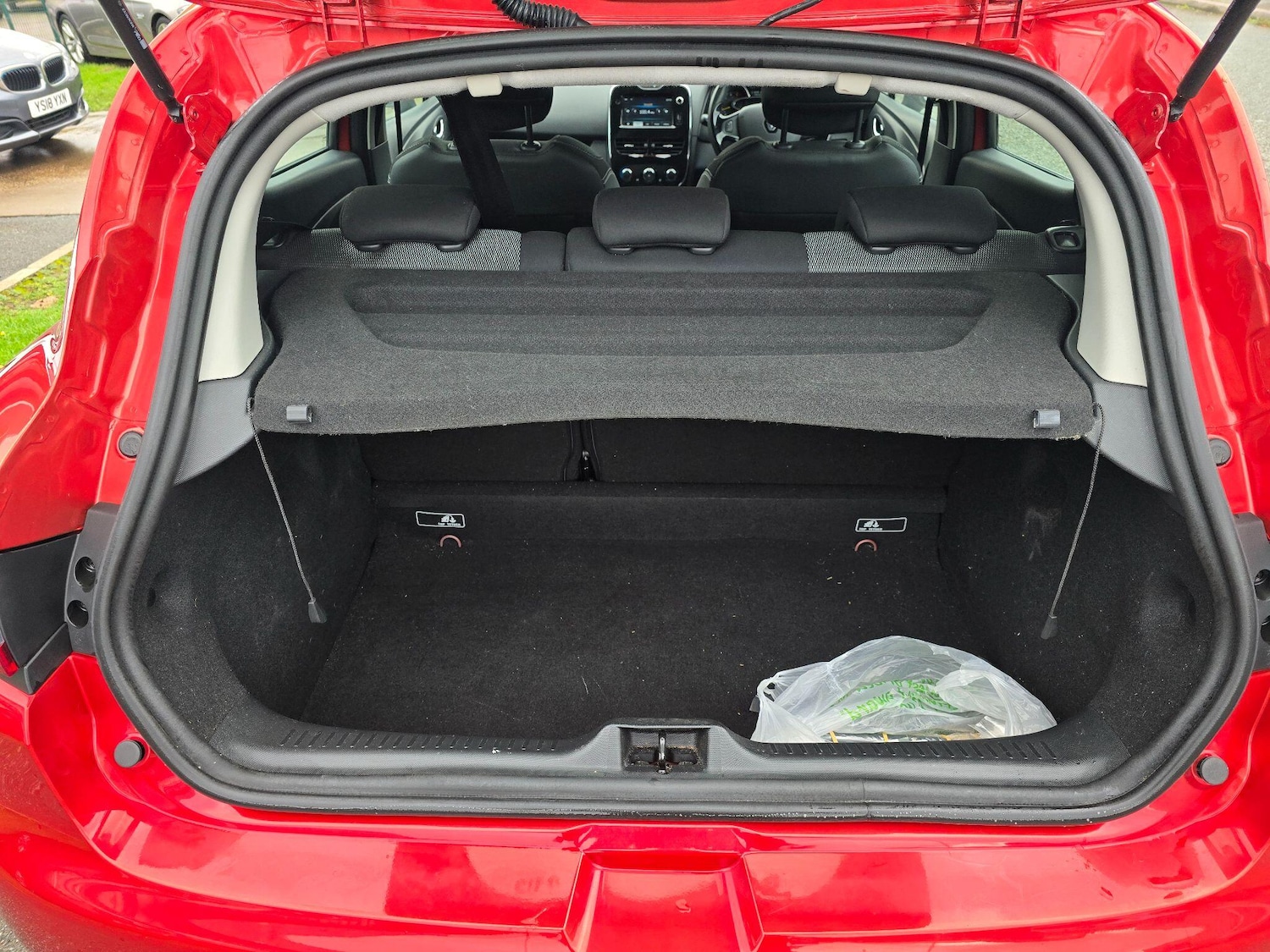 Used Renault Clio 2014 for sale - 76337230: Photo 35