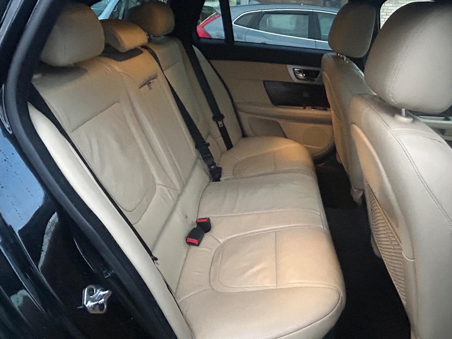 Used Jaguar XF 2015 for sale - 76689541: Photo 13