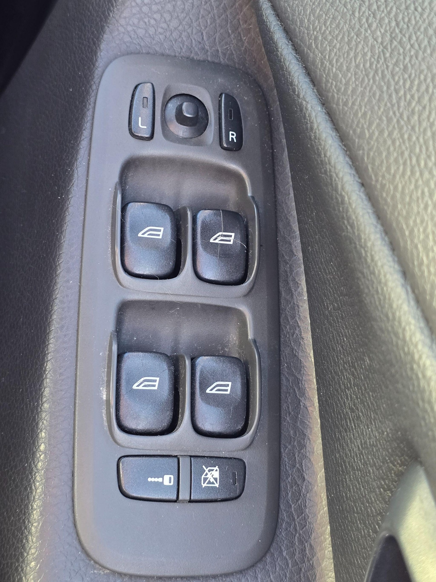 Used Volvo XC90 2014 for sale - 77305220: Photo 35