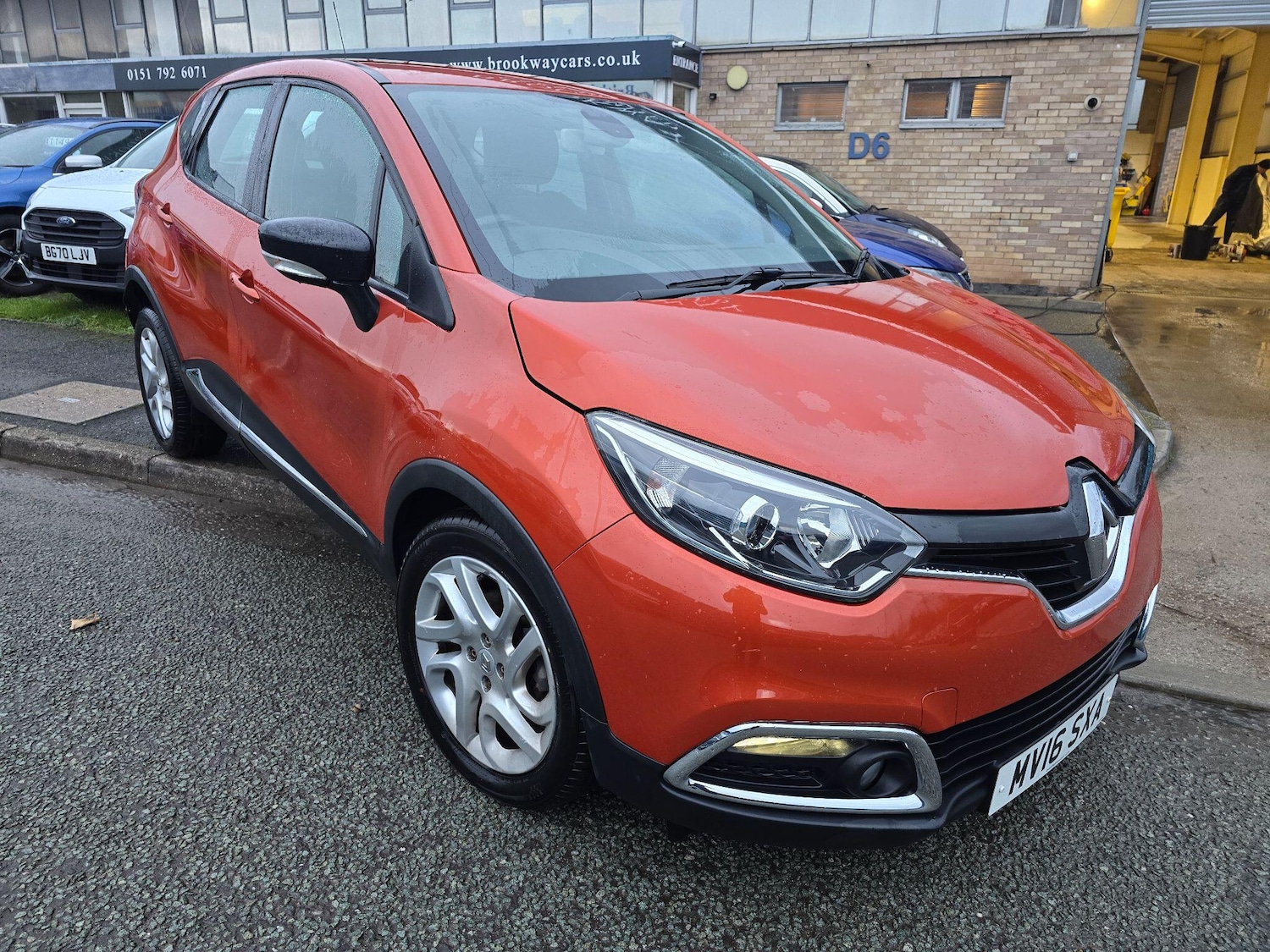 Used Renault Captur 2016 for sale - 77156171: Photo 2