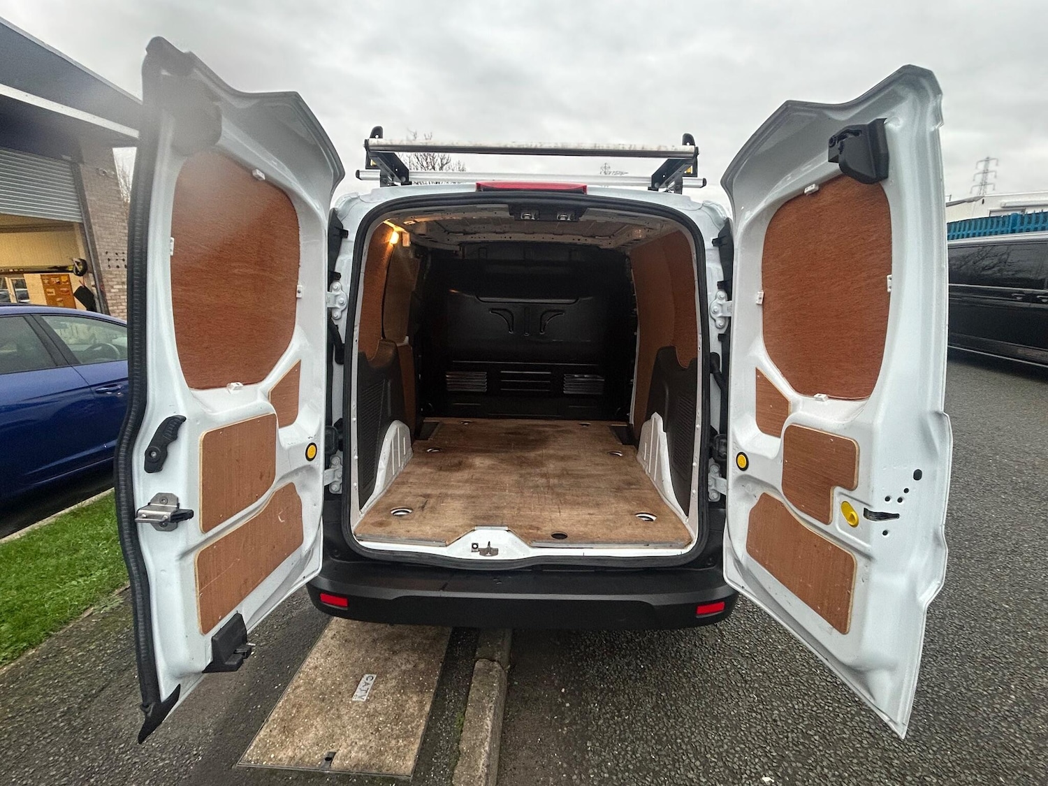 Used Ford Transit Connect 2020 for sale - 76839700: Photo 7