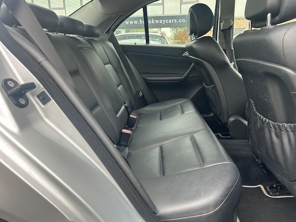 Used Mercedes-Benz C-Class 2006 for sale - 76239790: Photo 10