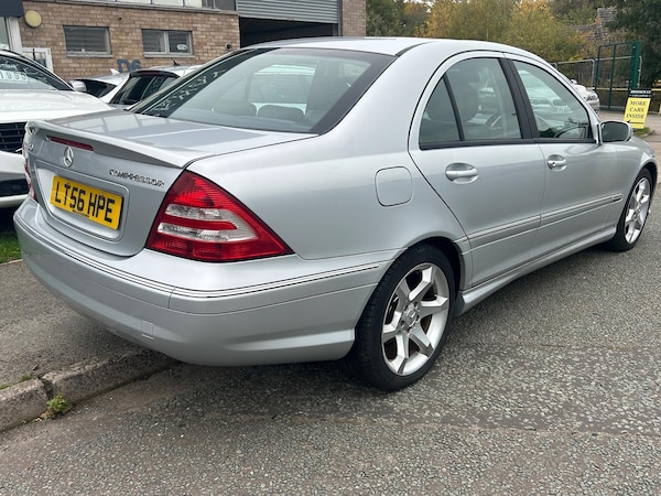 Used Mercedes-Benz C-Class 2006 for sale - 76239790: Photo 8