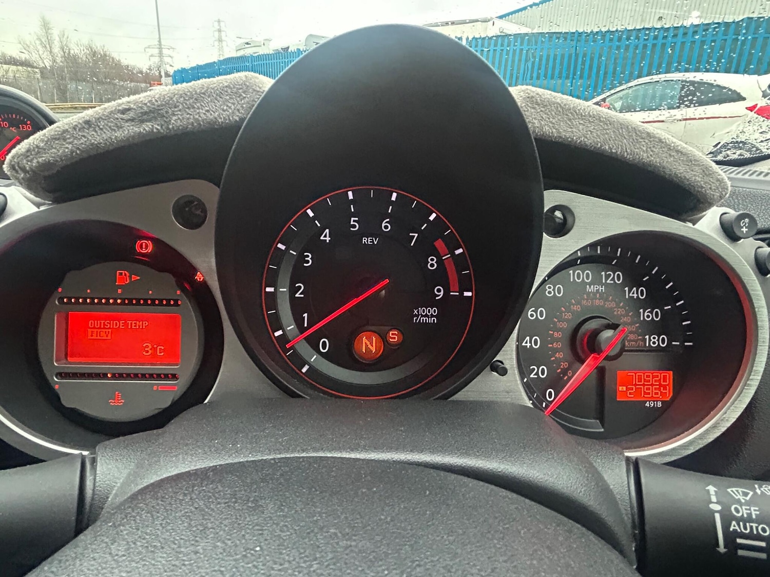 Used Nissan 370 Z 2011 for sale - 77468069: Photo 21