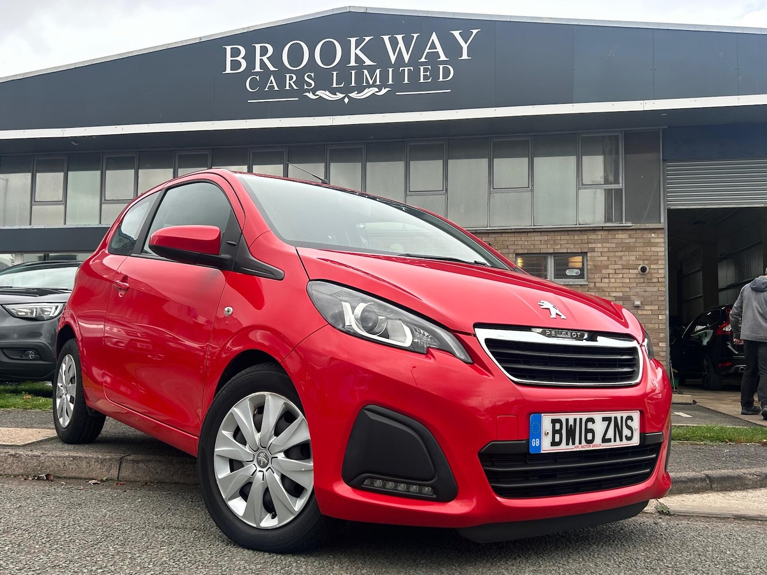 Used Peugeot 108 2016 for sale - 76361336: Photo 6