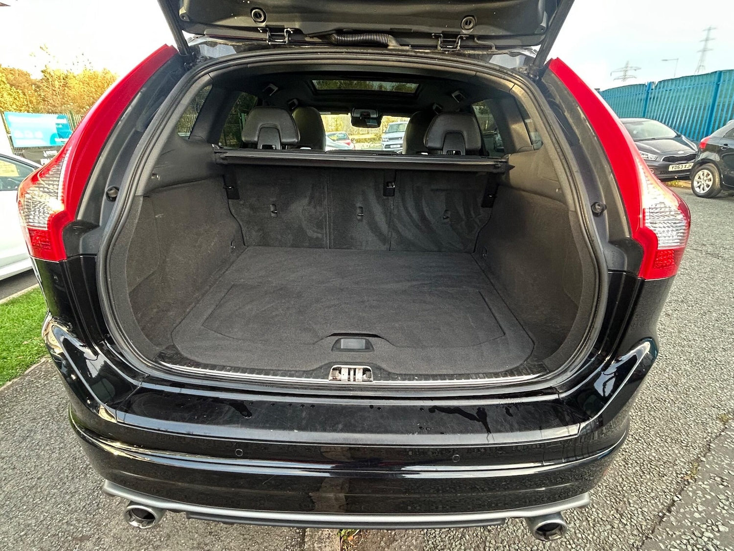 Used Volvo XC60 2017 for sale - 76360073: Photo 18