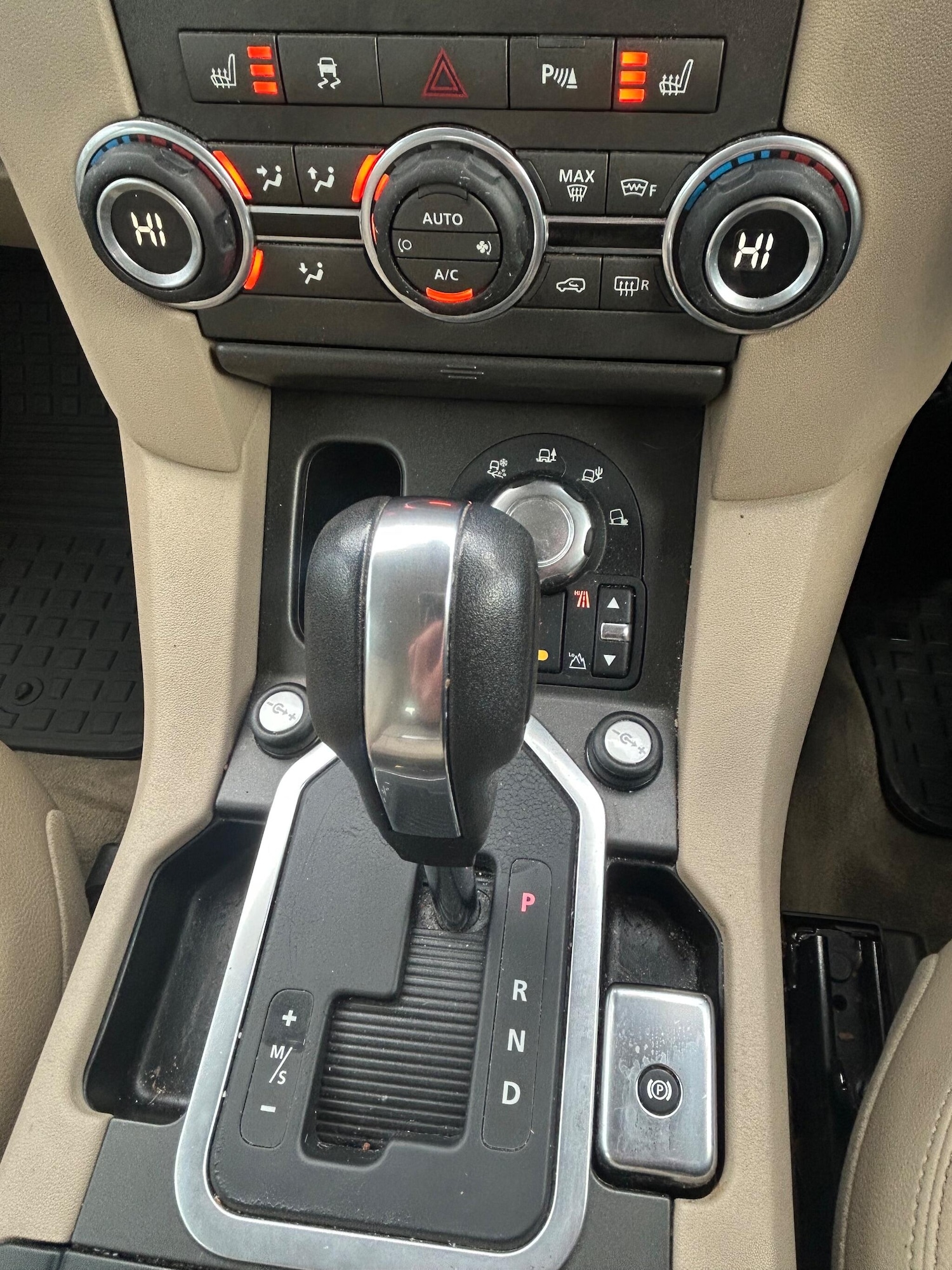 Used Land Rover Discovery 2010 for sale - 76913439: Photo 26