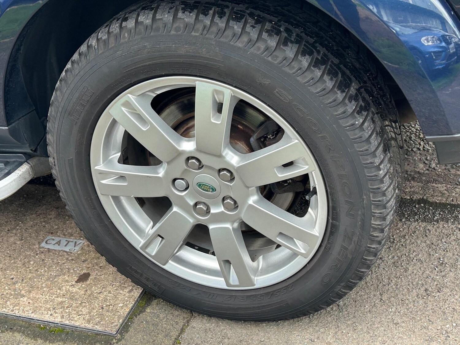 Used Land Rover Discovery 2010 for sale - 76913439: Photo 30