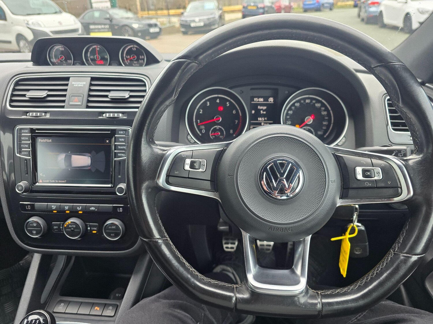 Used Volkswagen Scirocco 2017 for sale - 77723177: Photo 16