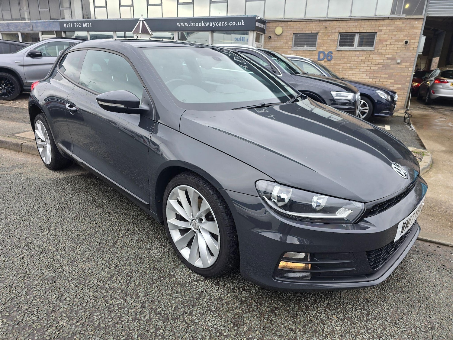 Used Volkswagen Scirocco 2017 for sale - 77723177: Photo 2