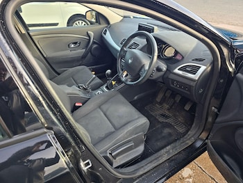 Used Renault Megane 2014 for sale - 77838864: Photo