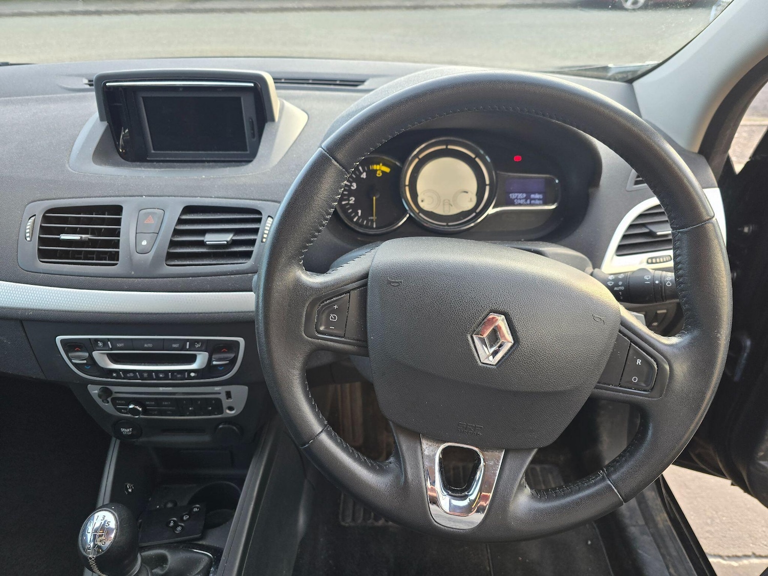 Used Renault Megane 2014 for sale - 77838864: Photo 5