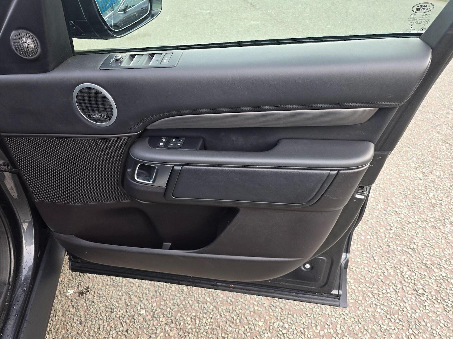 Used Land Rover Discovery 2019 for sale - 76214244: Photo 15