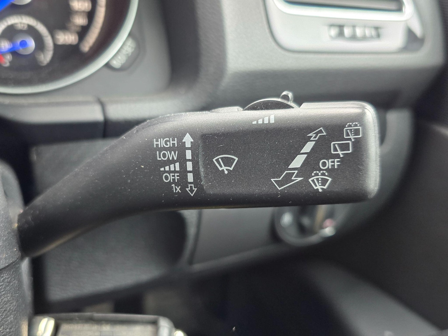 Used Volkswagen Scirocco 2017 for sale - 77599032: Photo 28