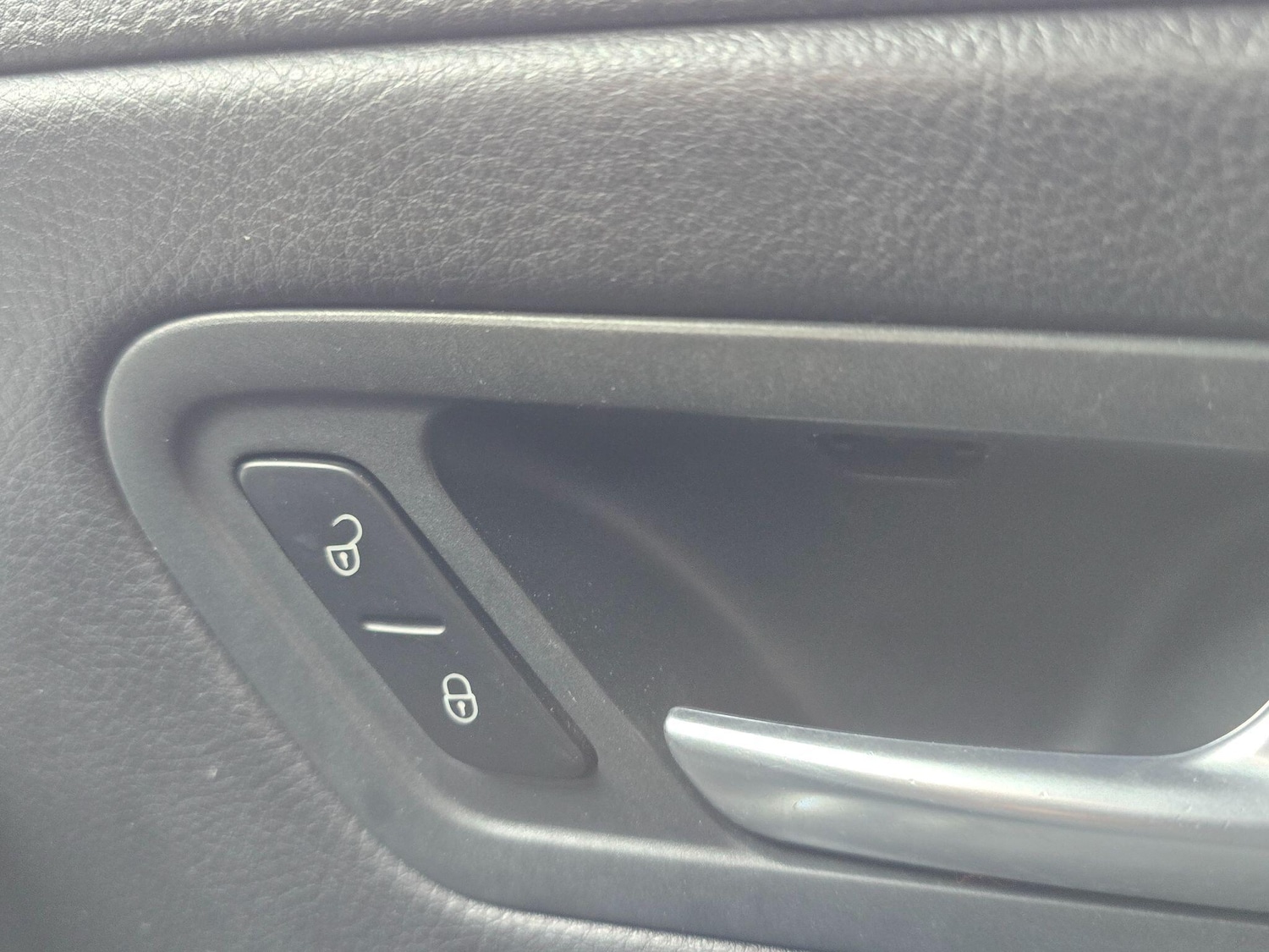 Used Volkswagen Scirocco 2017 for sale - 77599032: Photo 33