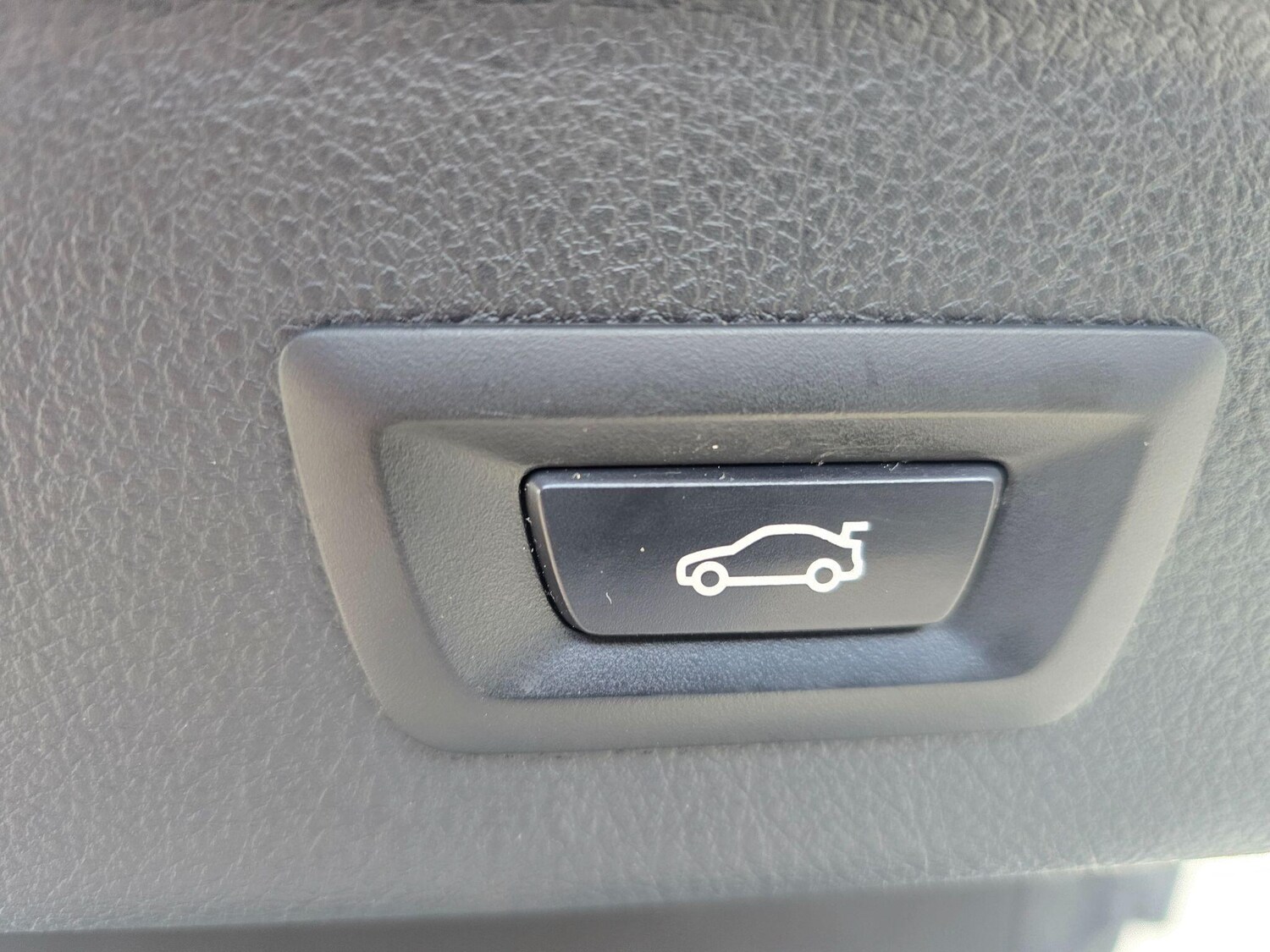 Used BMW 3 Series 2016 for sale - 77574789: Photo 17