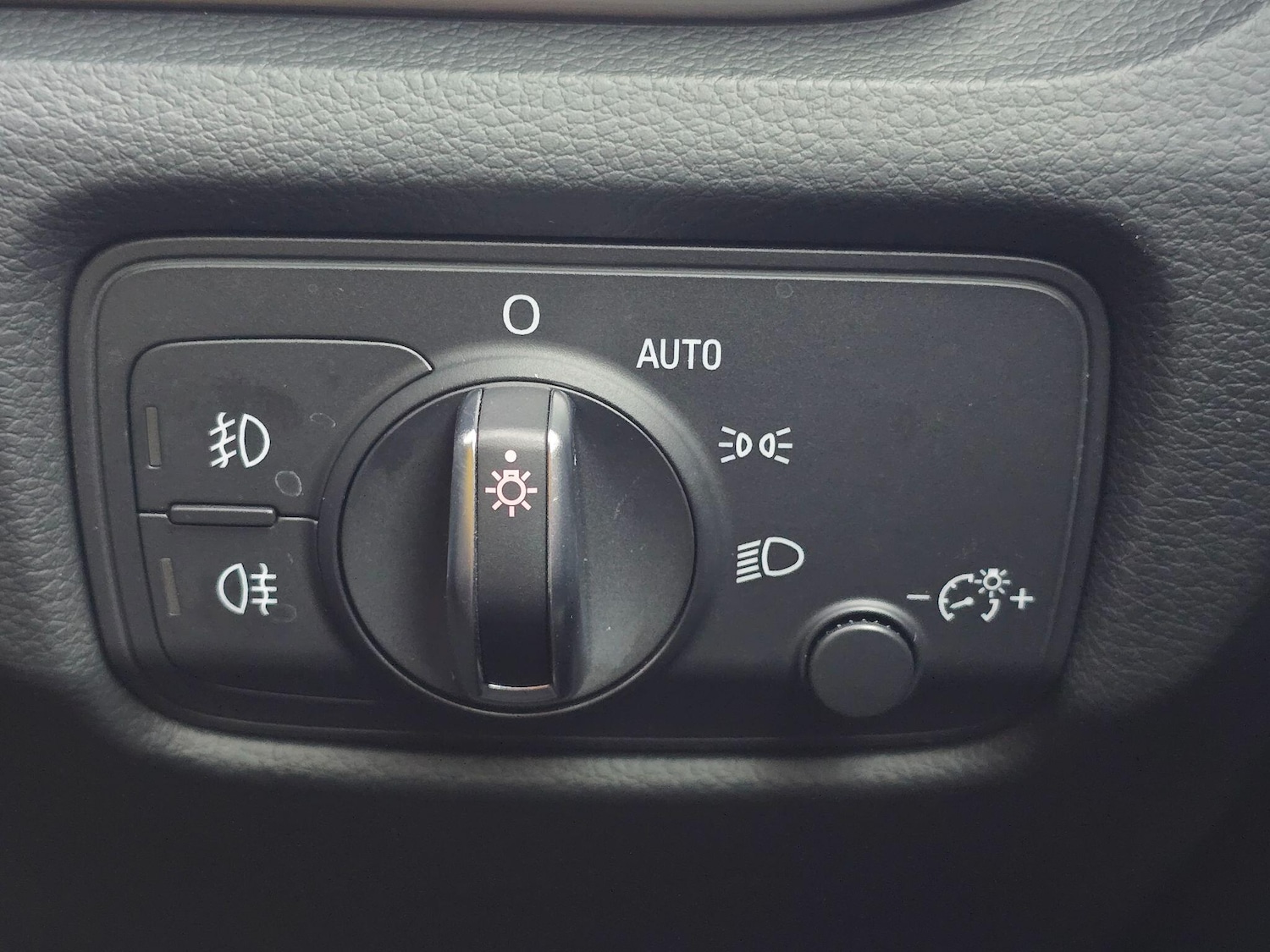 Used Audi A3 2015 for sale - 77291453: Photo 34