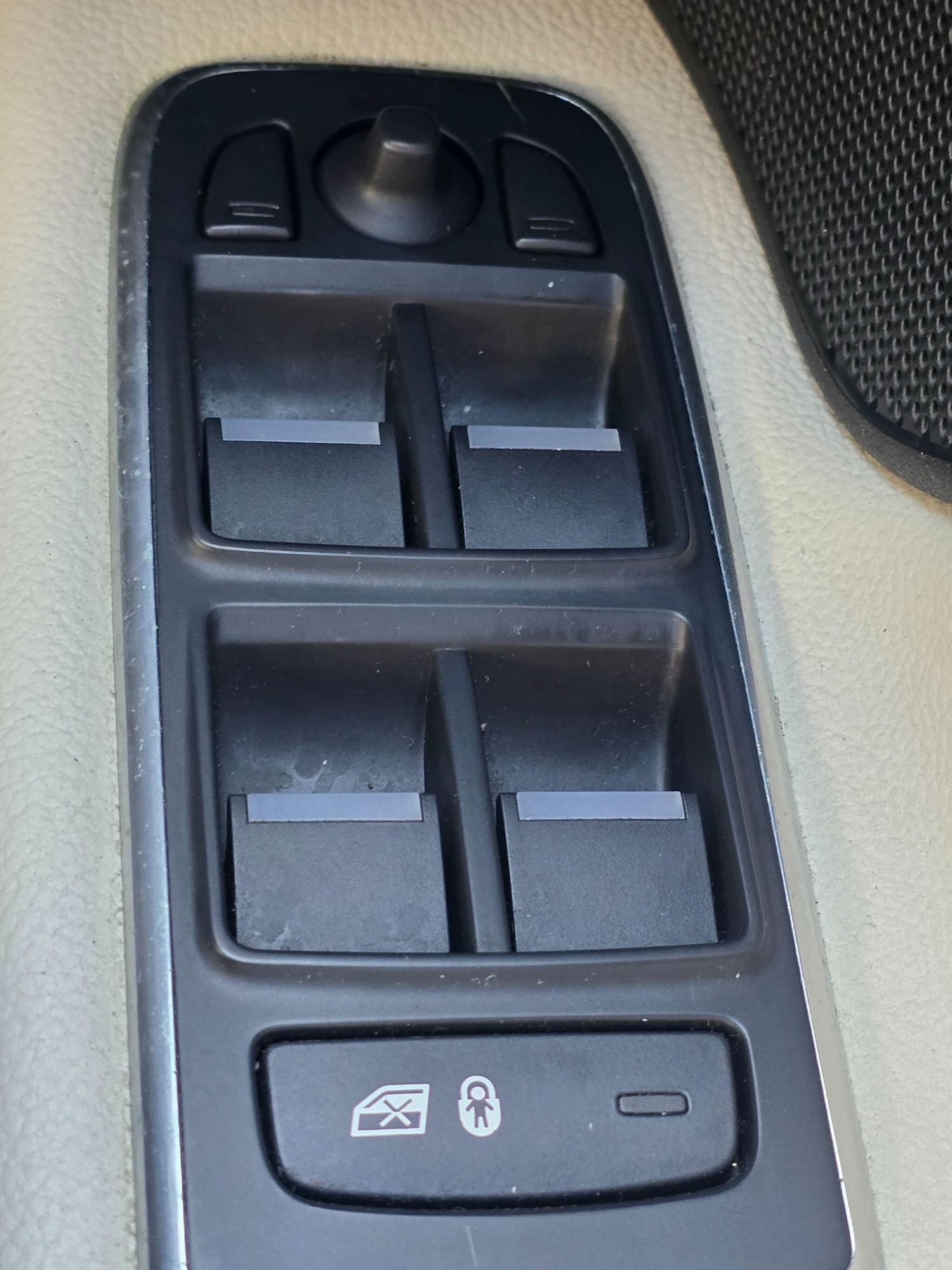 Used Jaguar XF 2016 for sale - 78071855: Photo 33