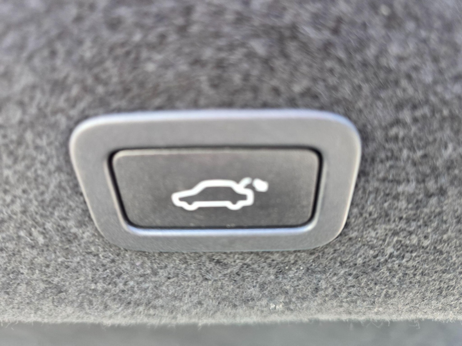 Used Jaguar XF 2016 for sale - 78071855: Photo 39