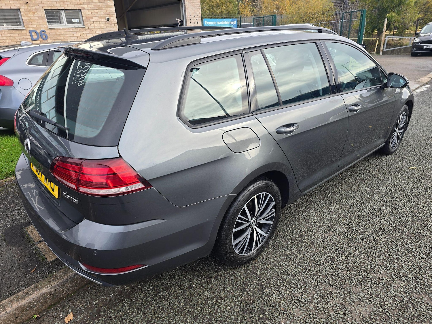 Used Volkswagen Golf 2018 for sale - 76432393: Photo 2