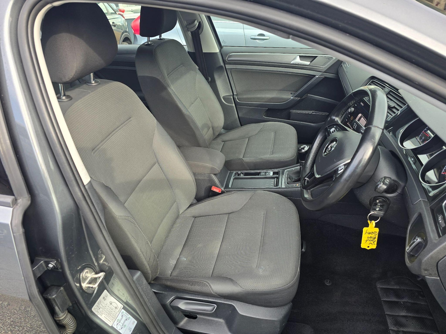 Used Volkswagen Golf 2018 for sale - 76432393: Photo 7