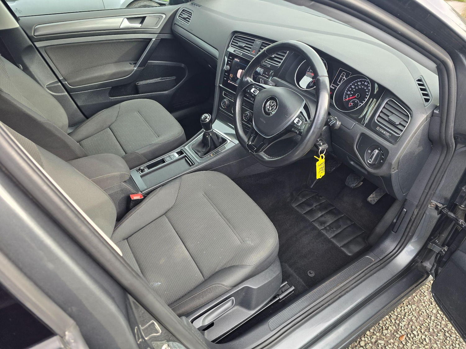 Used Volkswagen Golf 2018 for sale - 76432393: Photo 8