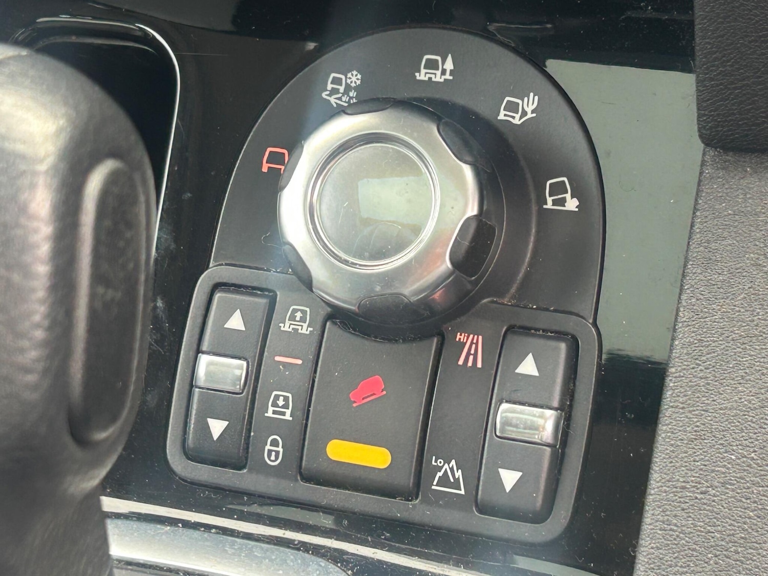 Used Land Rover Discovery 4 for sale - 77925632: Photo 22