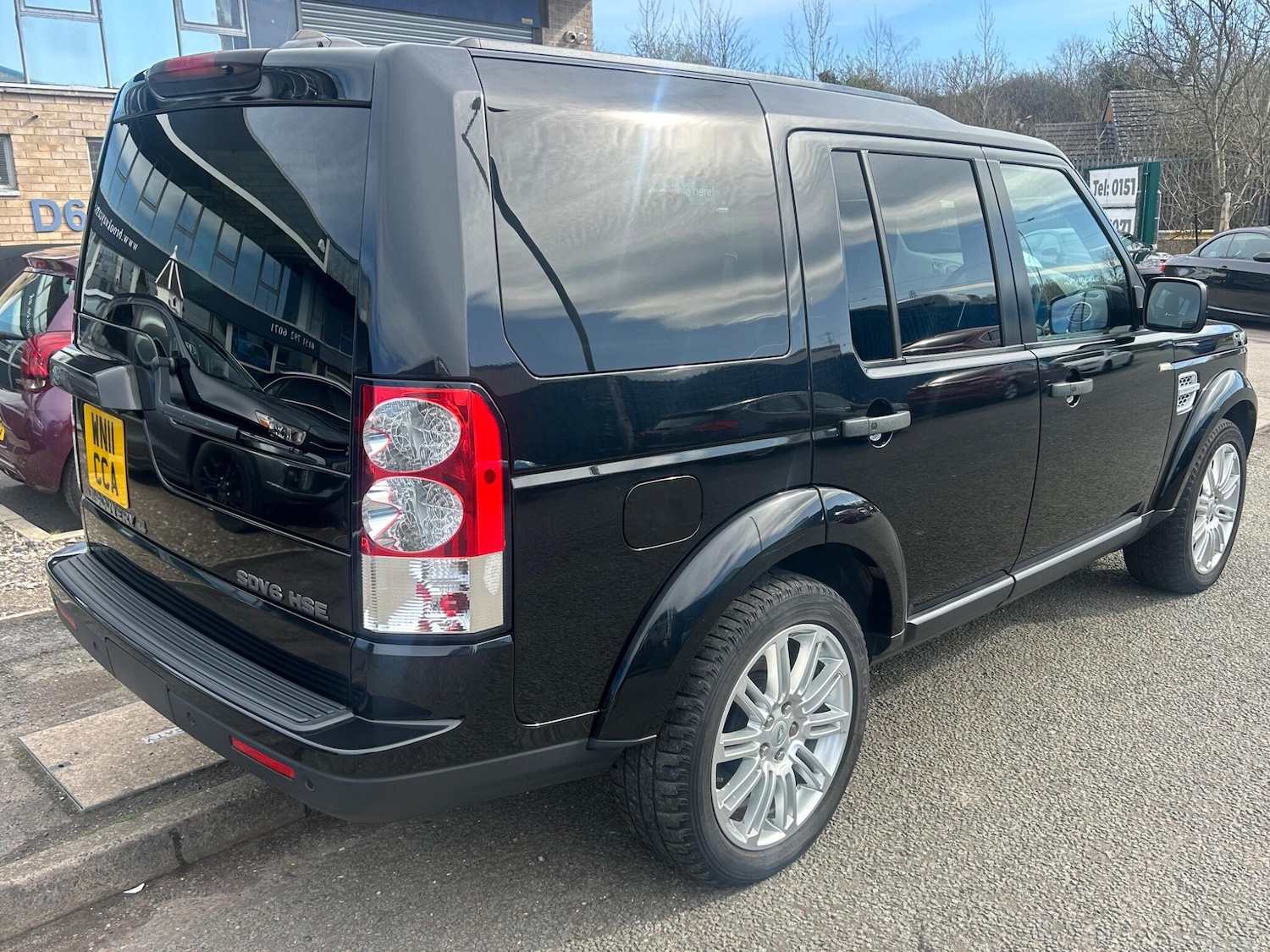 Used Land Rover Discovery 4 for sale - 77925632: Photo 3