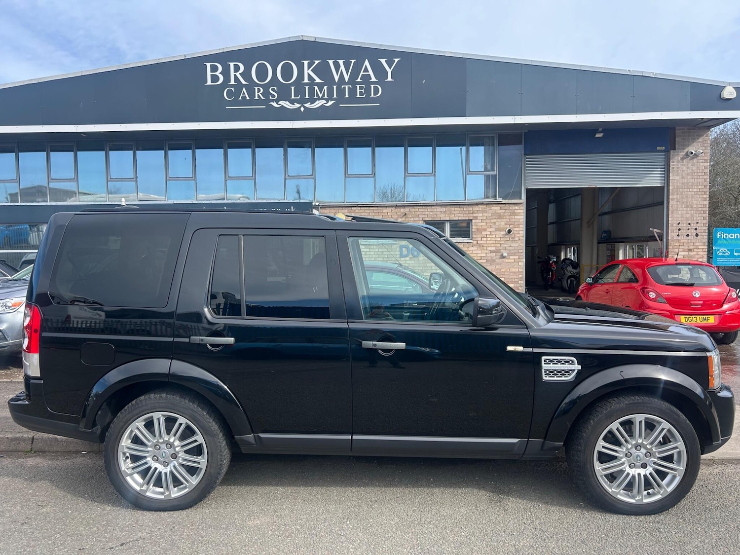 Used Land Rover Discovery 4 for sale - 77925632: Photo 4