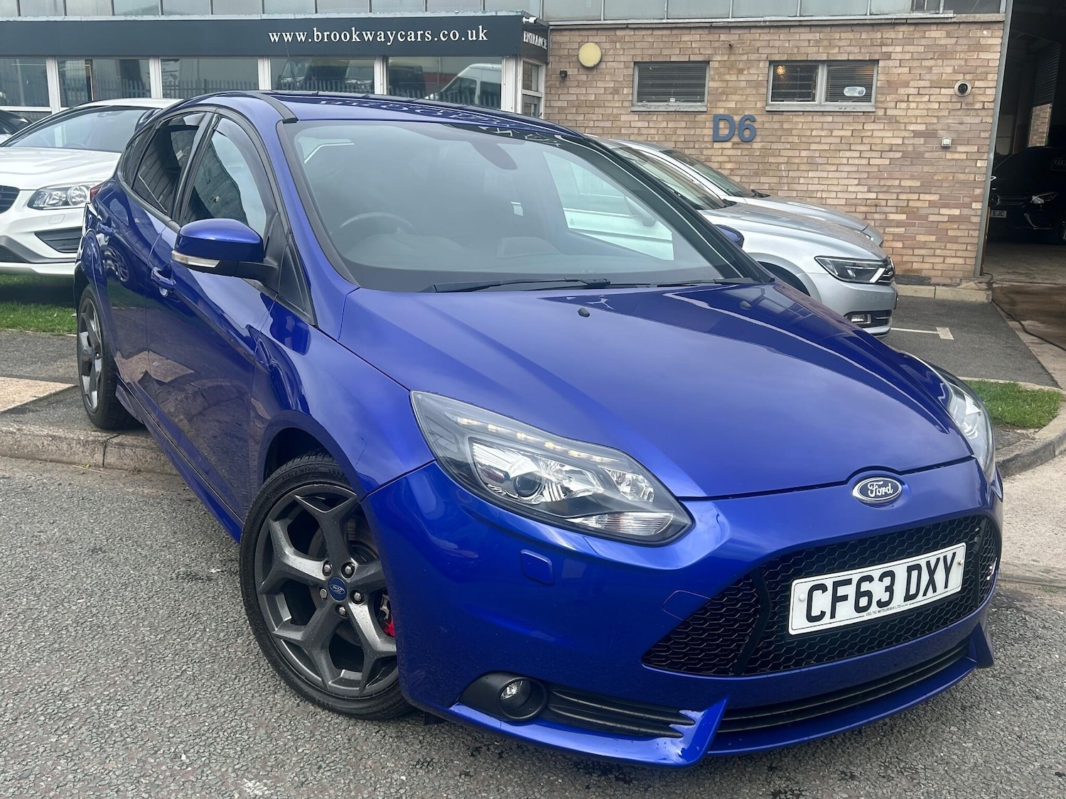 Used Ford Focus 2013 for sale - 76227000: Photo 2