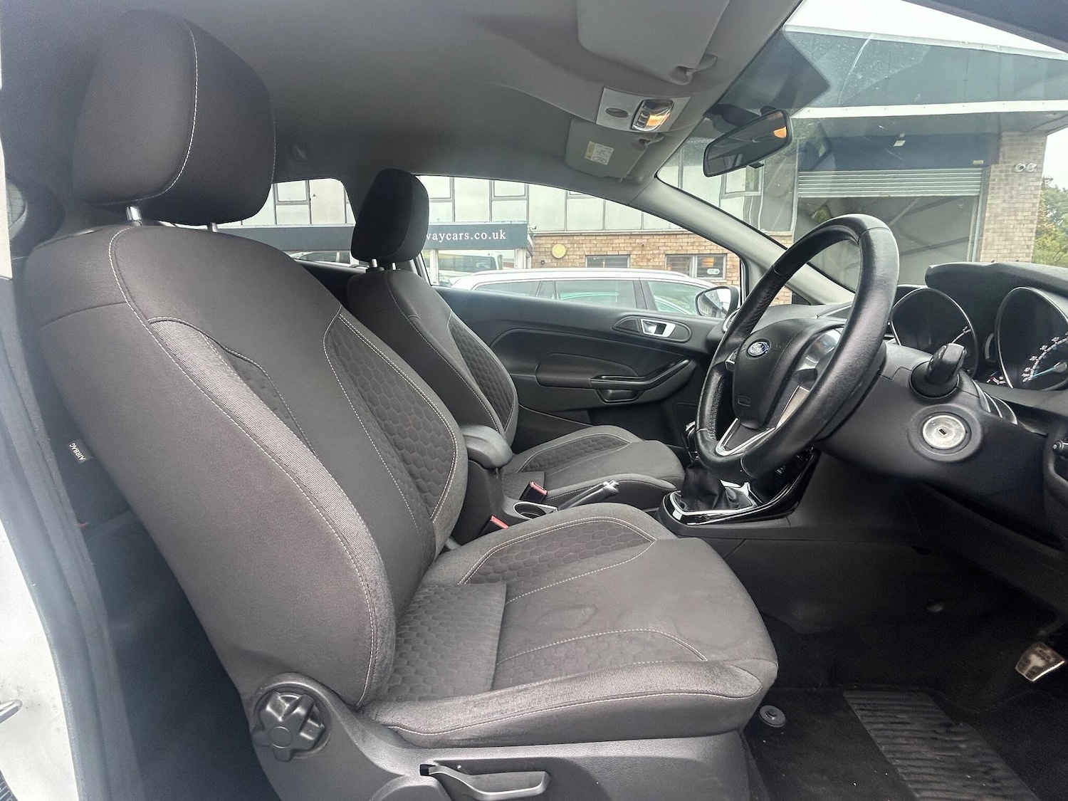 Used Ford Fiesta 2015 for sale - 76226386: Photo 11