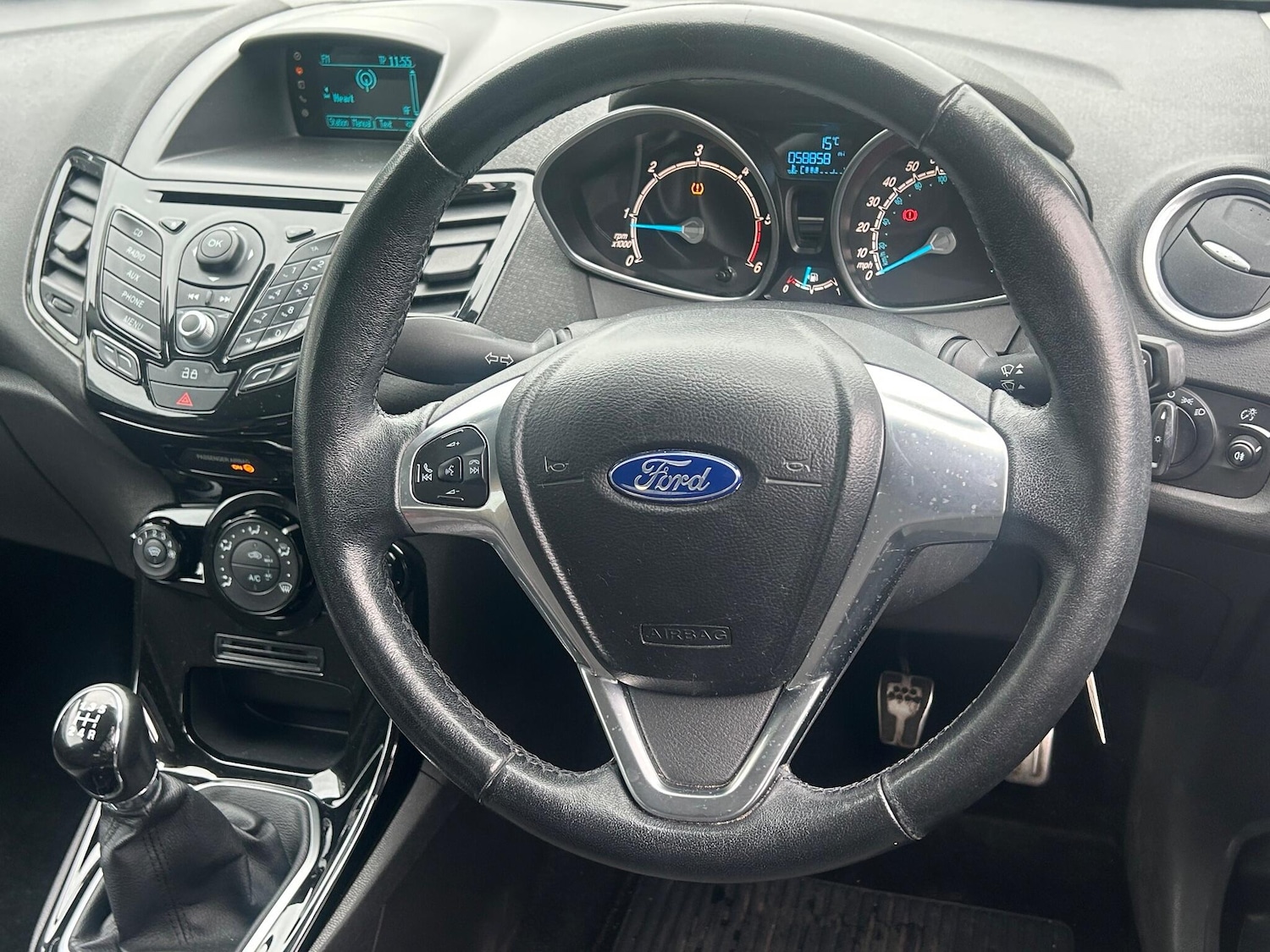 Used Ford Fiesta 2015 for sale - 76226386: Photo 21