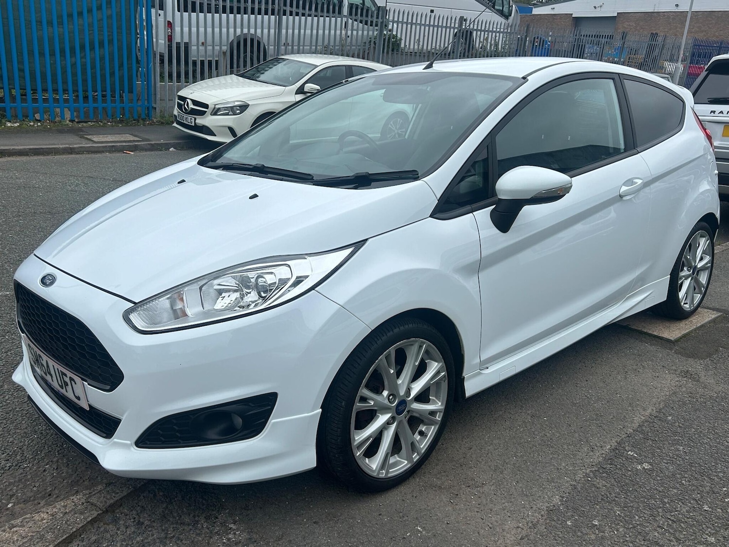 Used Ford Fiesta 2015 for sale - 76226386: Photo 6