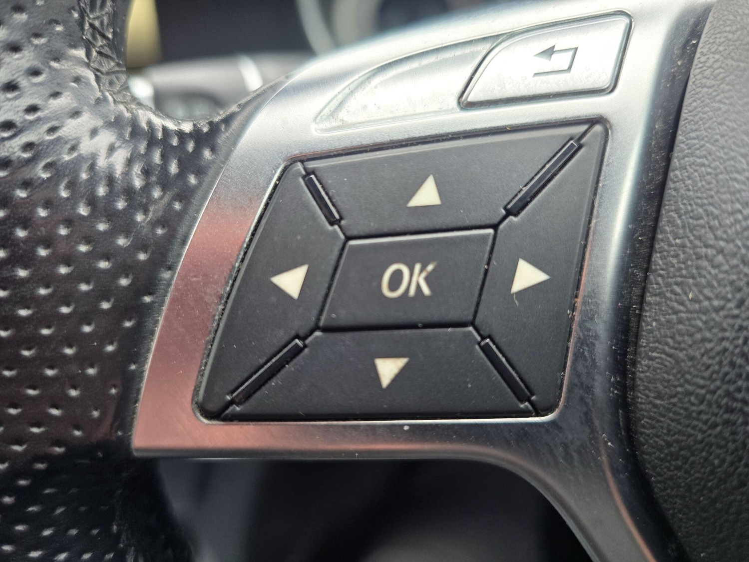 Used Mercedes-Benz C Class 2014 for sale - 77586123: Photo 26