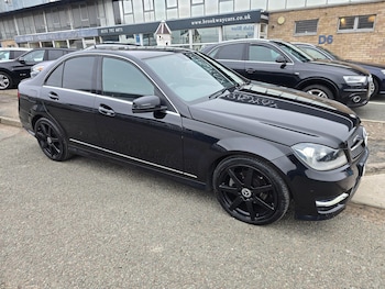 Used Mercedes-Benz C Class 2014 for sale - 77586123: Photo