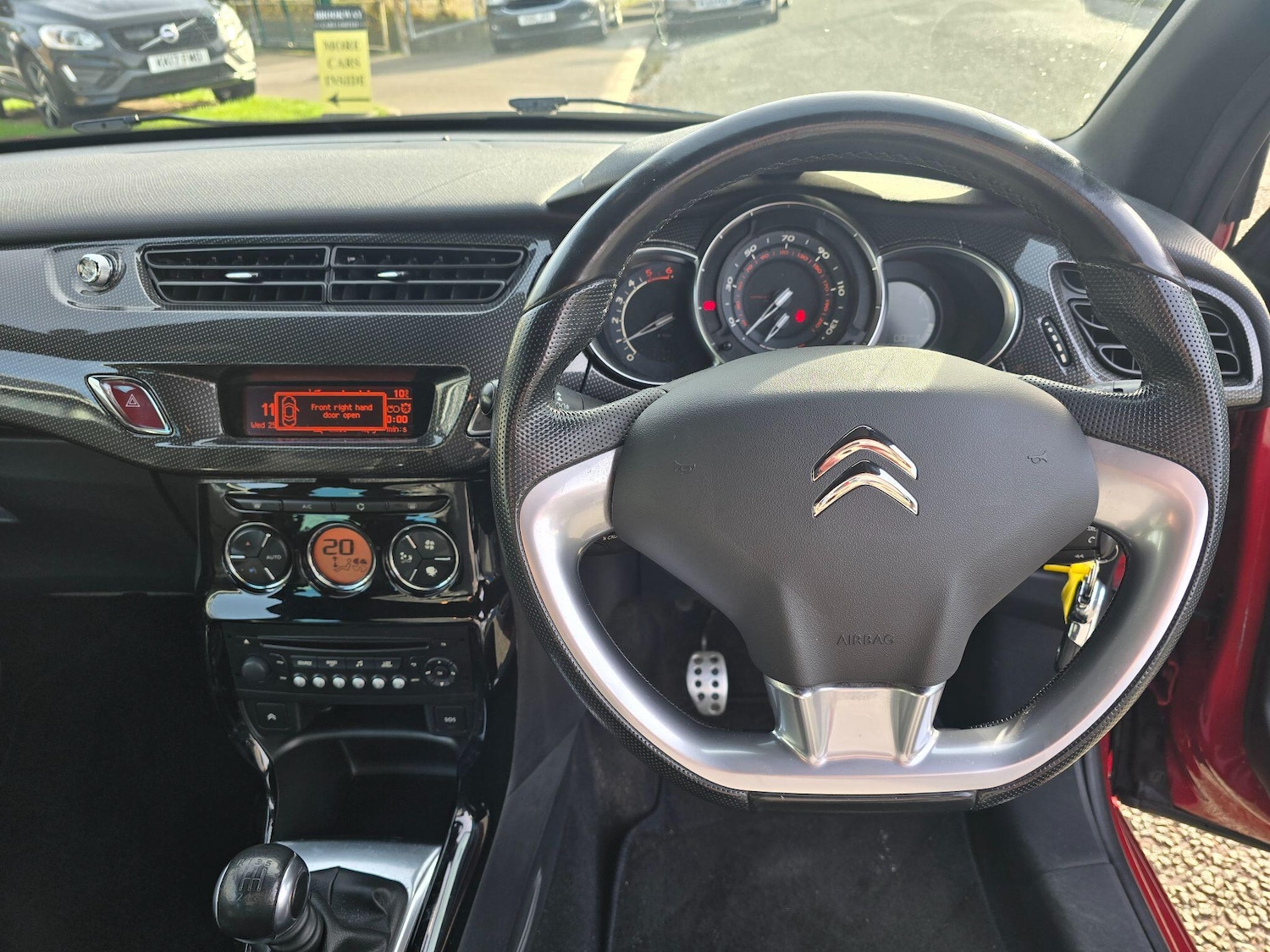 Used Citroen DS3 2015 for sale - 76408587: Photo 17