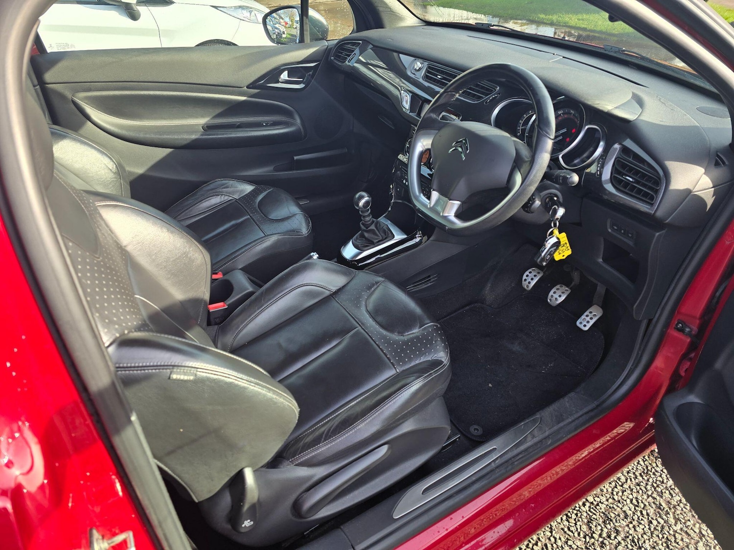 Used Citroen DS3 2015 for sale - 76408587: Photo 9